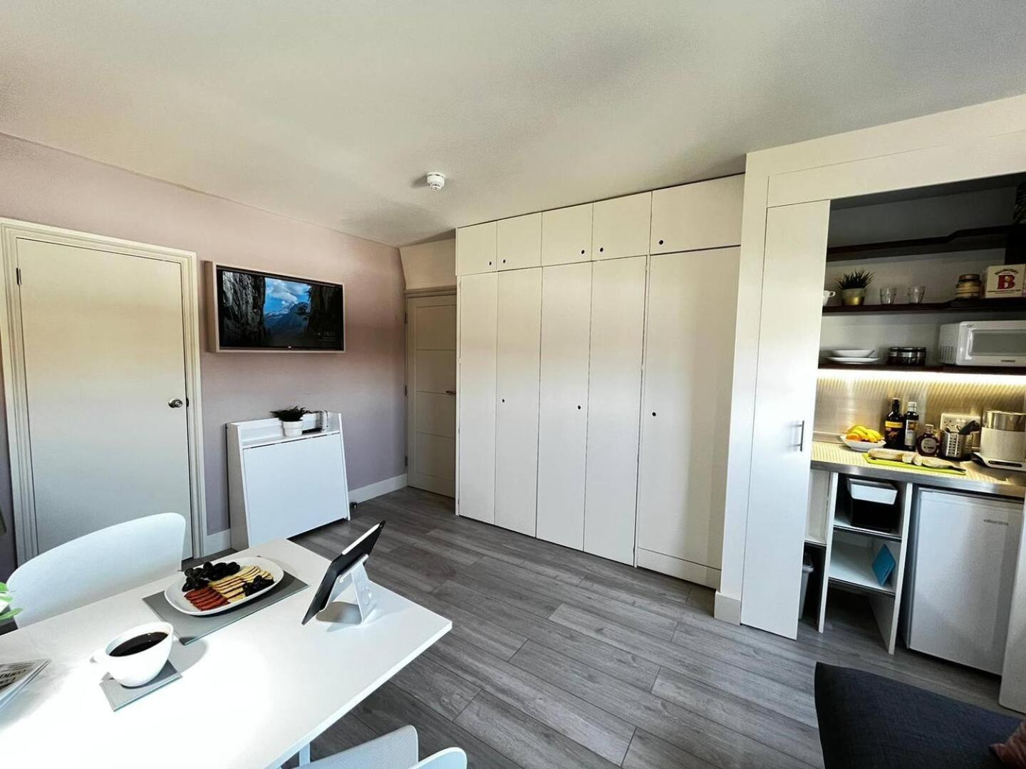 Apt 12 Luxury Living Chic Studio Steps From Beach 布赖顿 外观 照片