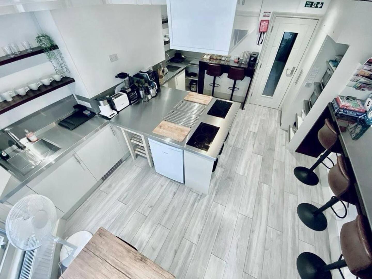 Apt 12 Luxury Living Chic Studio Steps From Beach 布赖顿 外观 照片