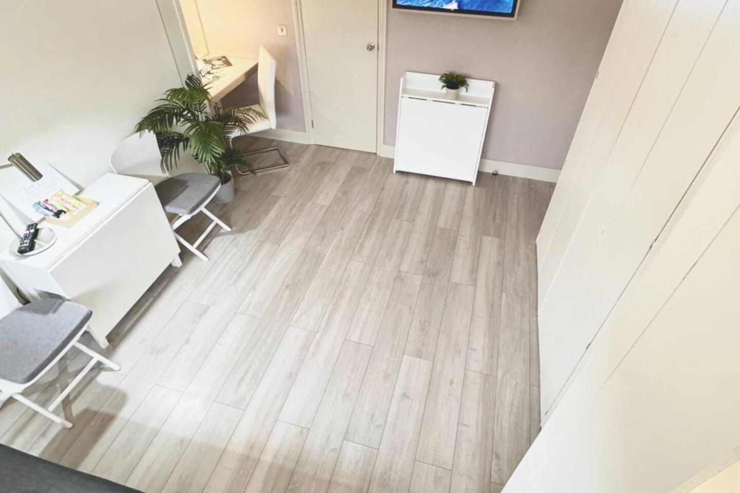 Apt 12 Luxury Living Chic Studio Steps From Beach 布赖顿 外观 照片